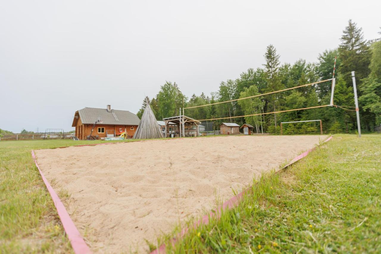 Kajamaa Holiday Home Saku Bagian luar foto